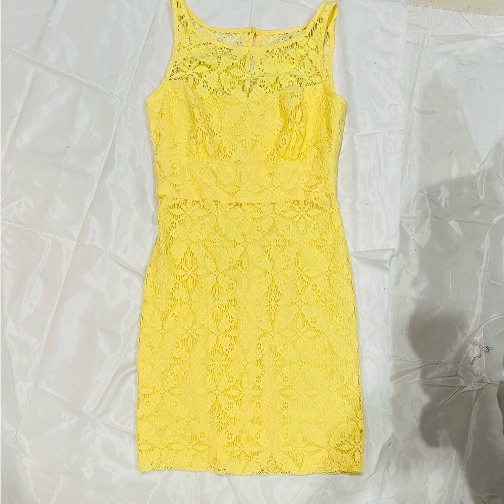 Yellow lace dress fully lined keyhole back